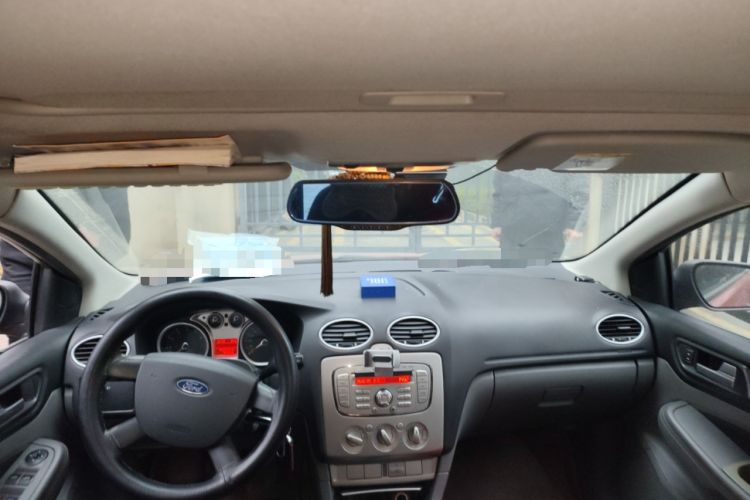 Used Ford Focus 2011 Hatchback 1.8L Manual Comfort Model
