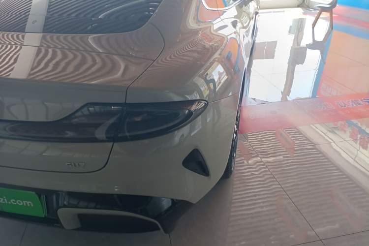 Used Xiaomi Auto SU7 2024 Rear-Drive Long-Range Intelligent Driving Version