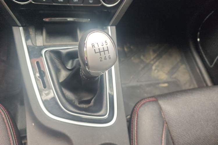 Used Leopaard CS10 2015 2.0T Manual Fashion Edition Gear Lever