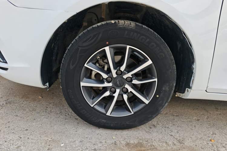 Used Geely Auto Emgrand 2019 Leading Edition 1.5L Manual Luxury Model China VI Standard Left Front Wheel Hub