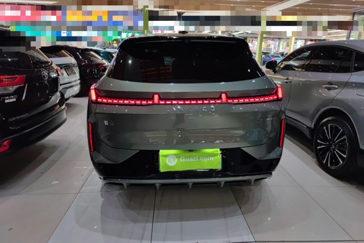 Used Lynk & Co 08 EM-P 2023 220 km Limited-Time Edition
