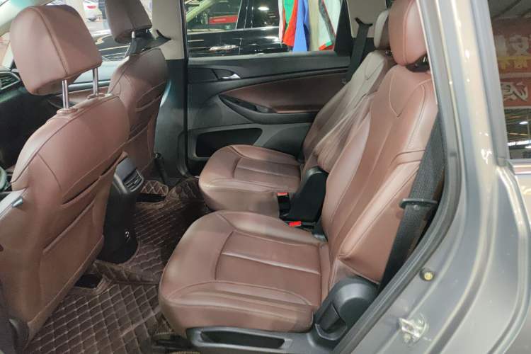 Used Buick GL6 2018 18T 6-Seater Luxury Model
