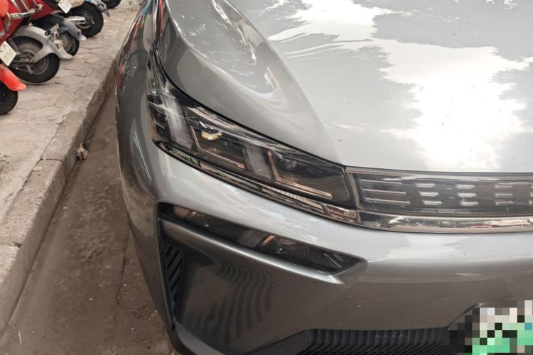 Used AION V 2021 Evolution Edition 70 Intelligent Leading Edition Right Front Headlight