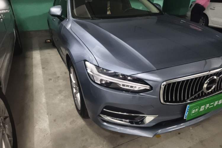 Used Volvo S90 2020 T5 Zhiyi Luxury Edition
