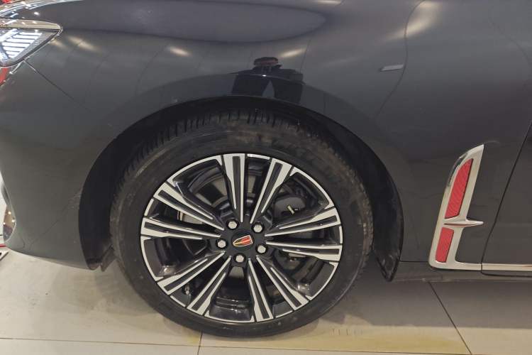 Used Hongqi H9 2024 2.0T Qixiang Private Style Edition Left Front Wheel Hub