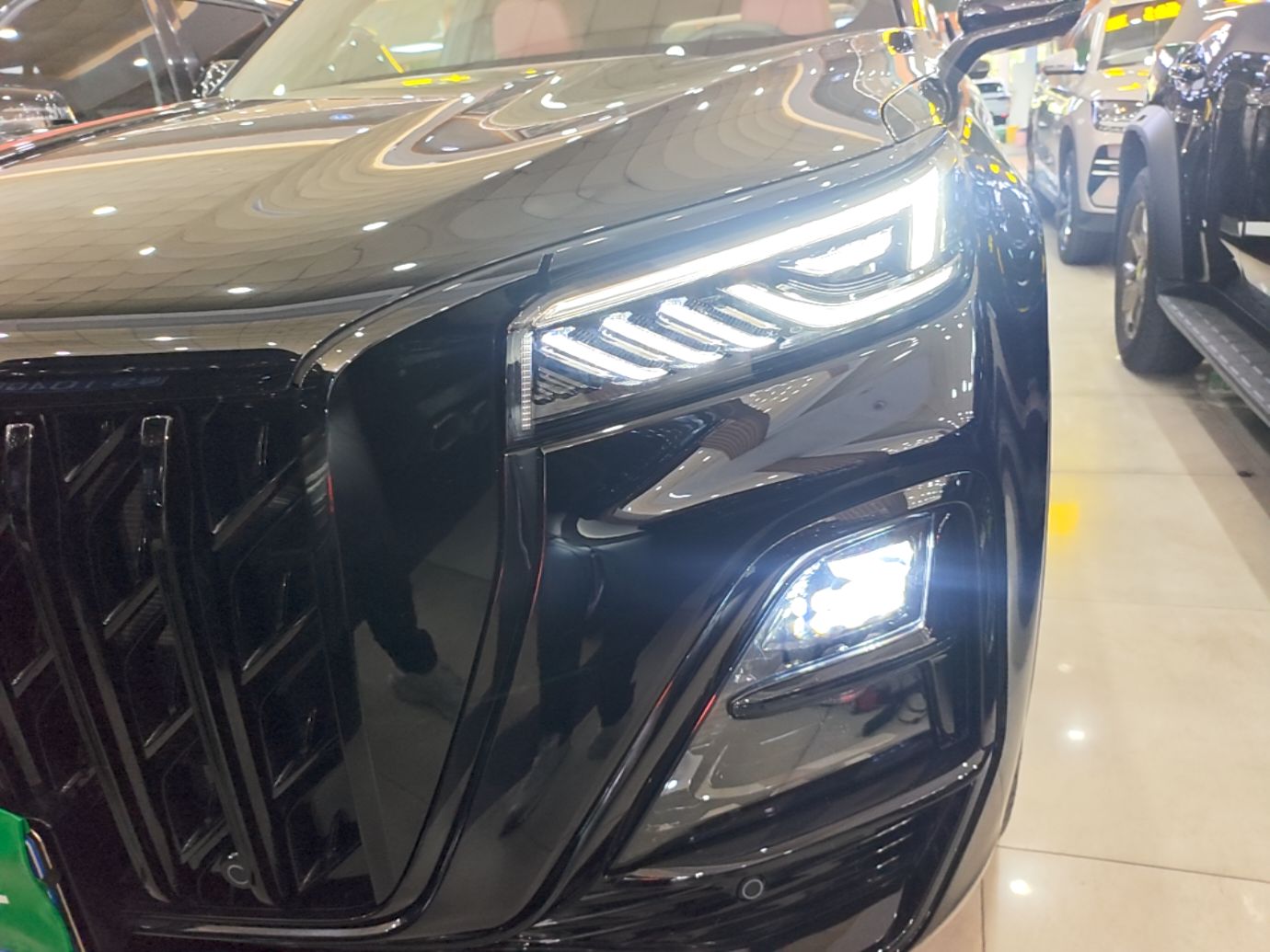 Hongqi HS5 2026 Model 2.0T Two-Wheel Drive Xuan Ying Edition — снимка 8