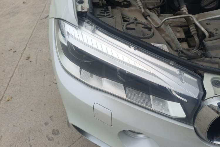 Used BMW X6 2015 xDrive35i Luxury Edition Right Front Headlight