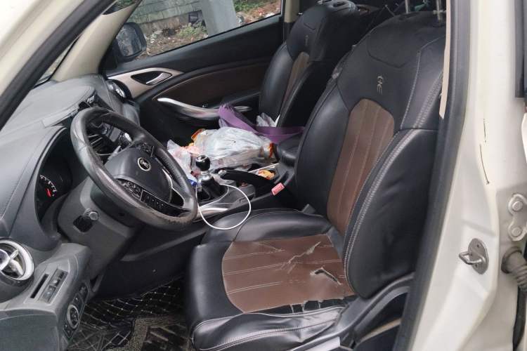 Used BYD Song 2016 GaiShi Edition 1.5TI Manual Elite Model