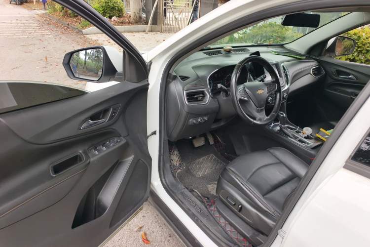 Used Chevrolet Equinox 2019 535T Automatic Chijie Edition China V Standard Driver Seat