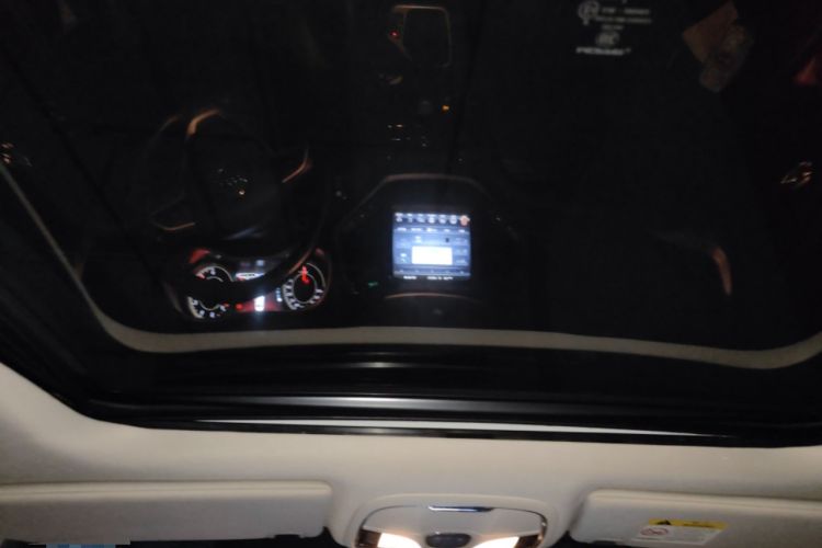 Used Jeep Cherokee 2016 2.4L Leading Smart Version
