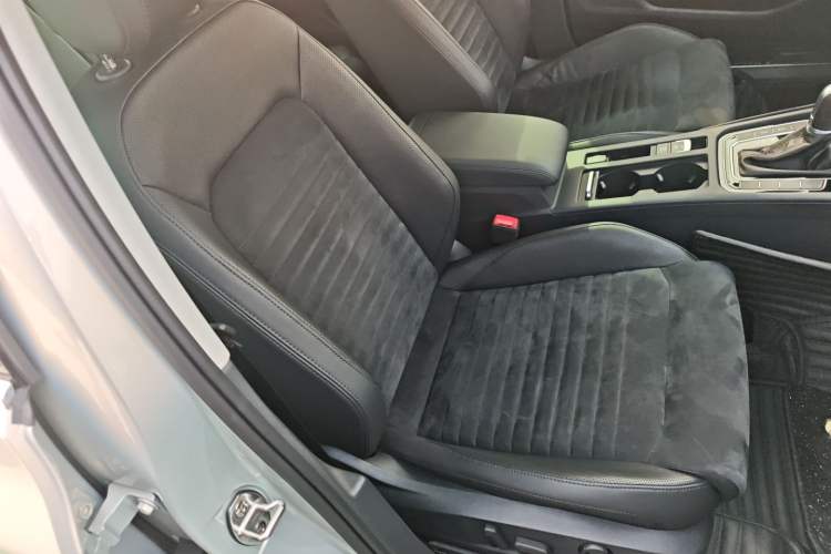 Used Volkswagen Magotan 2018 330TSI DSG Luxury Model
