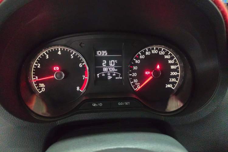 Used Volkswagen Polo 2016 1.4L Manual Fashion Model