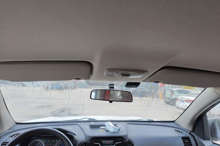 Used Isuzu JLM 2017 2.0T Two-Wheel Drive Luxury Version 4K21D4T