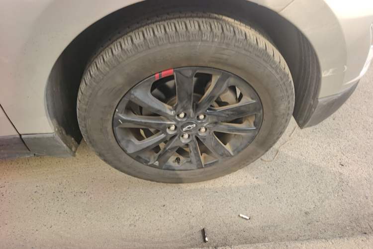 Used Chevrolet Equinox 2018 Redline 550T Automatic All-Wheel-Drive RS Edition
