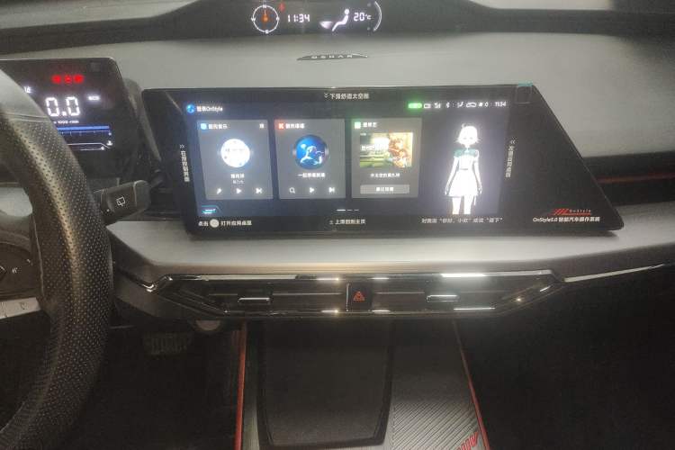 Used CHANGAN OSHAN Z6 2023 Blue Whale 1.5T DCT Smart Luxury Model