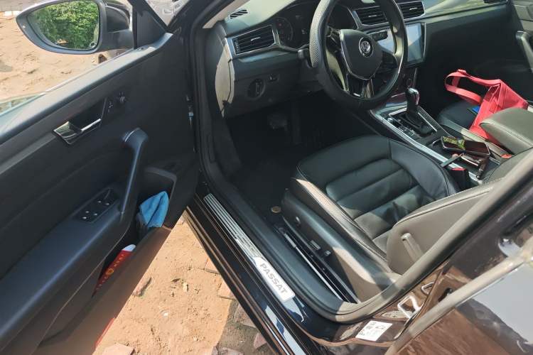 Used Volkswagen Passat 2015 1.8TSI Automatic Prestige Edition