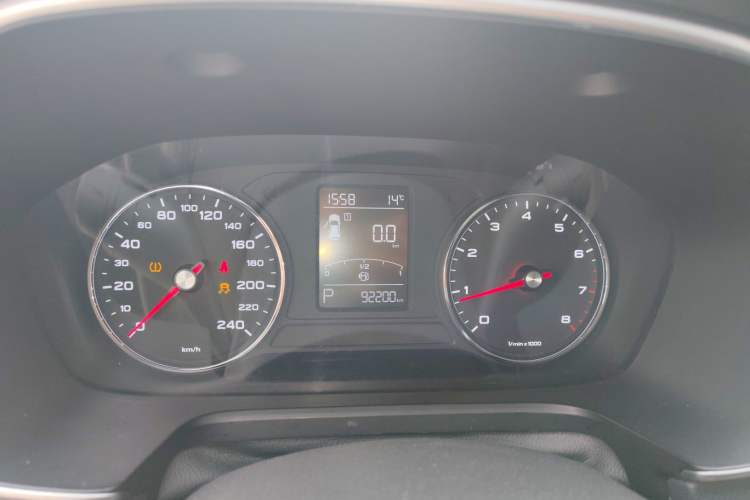 Used Roewe RX5 2018 20T Two-Wheel Drive Automatic Internet Smart Edition