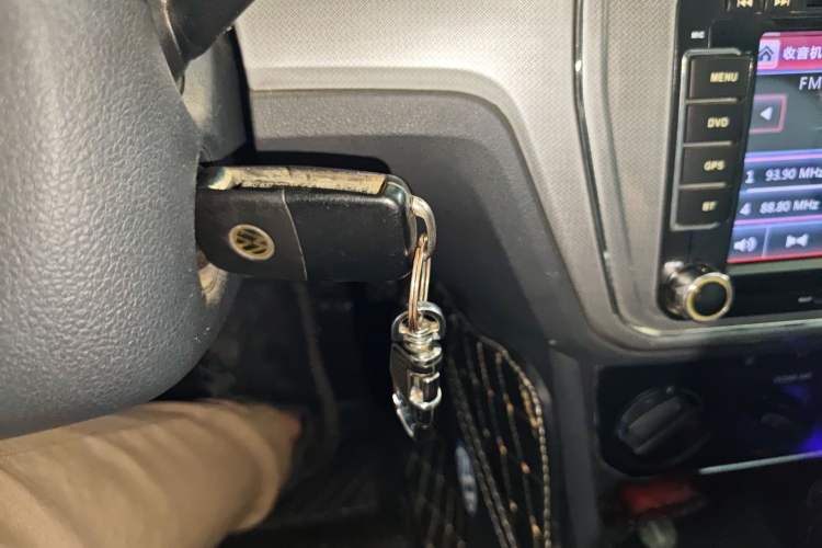 Used Volkswagen Lavida 2015 1.6L Automatic Comfort Edition Vehicle Key