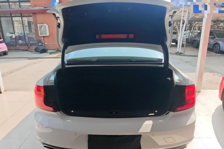 Used Volvo S90 2019 T5 Zhiyi Edition
