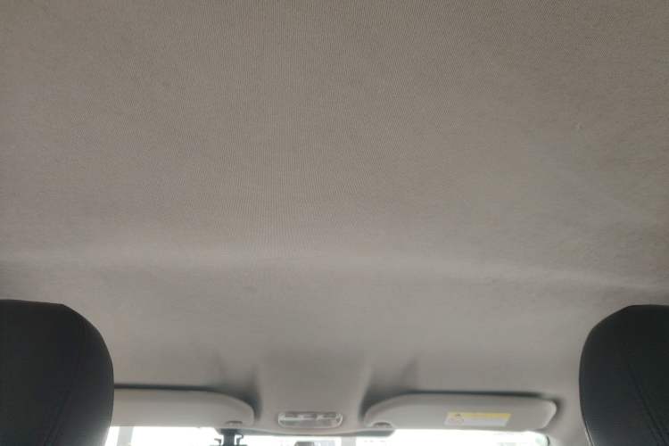 Used Peugeot 301 2016 1.6L Manual Comfort Edition Headliner