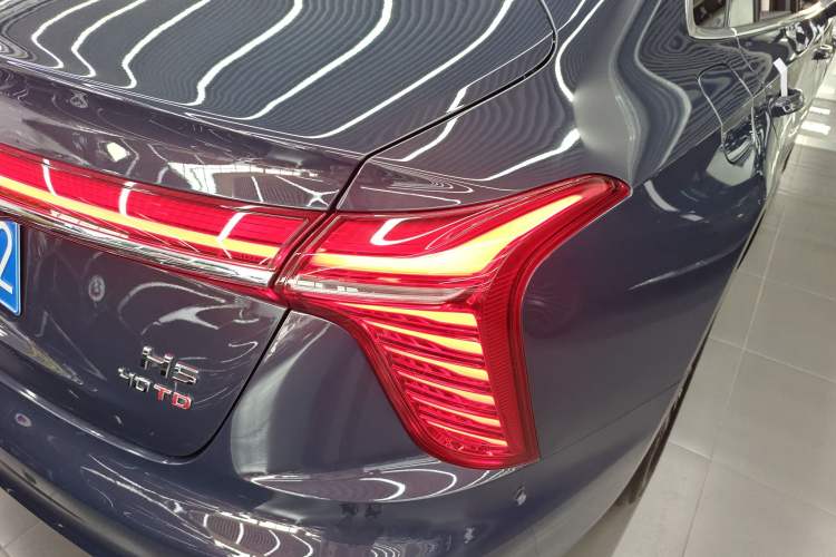 Used Hongqi H5 2024 2.0T Automatic Smart Connect Flagship Edition