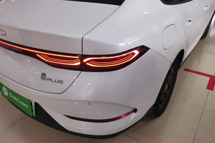 Used BYD Qin PLUS 2025 DM-i Smart Drive 55KM Leading Model
