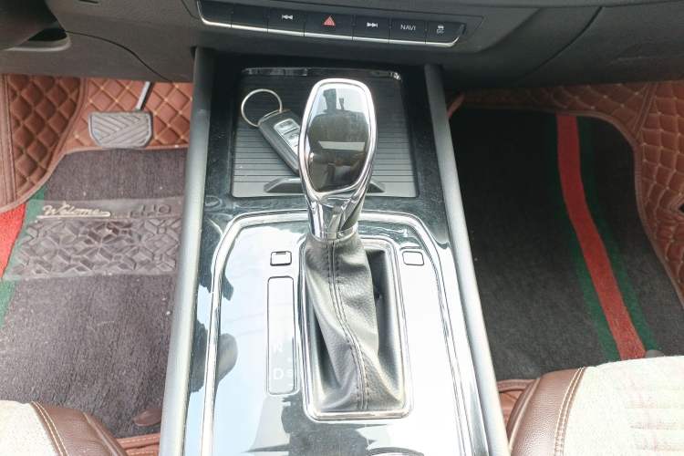 Used Dongfeng Fengon 580 2020 1.5T CVT Luxury Edition Gear Lever