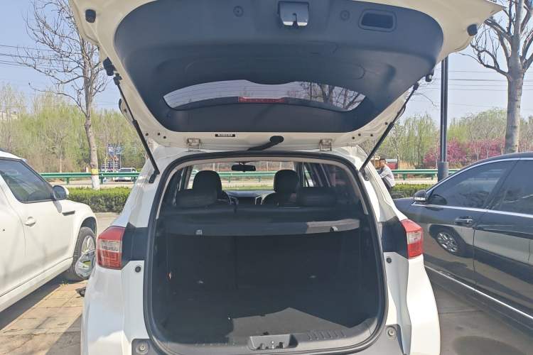 Used CHANGAN CS15 2016 1.5L Manual Fashion Edition
