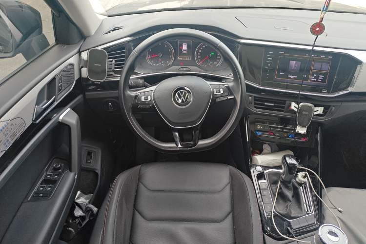 Used Volkswagen Tayron 2021 280TSI Two-Wheel Drive Luxury Smart Connectivity Version Steering Wheel