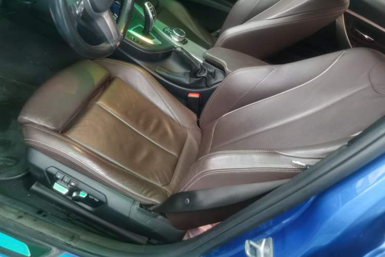 Used BMW 3 Series 2019 320i M Sport Night Edition Left Front Seat