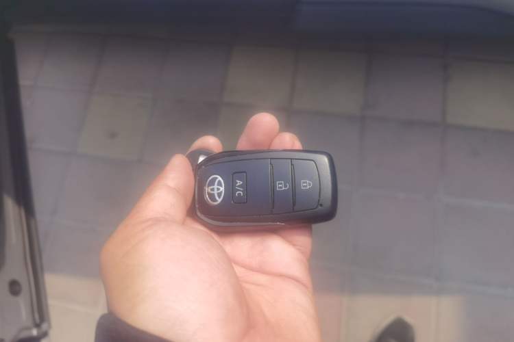 Used Toyota FAW bZ4X 2022 Two-Wheel Drive Long-Range PRO Version
