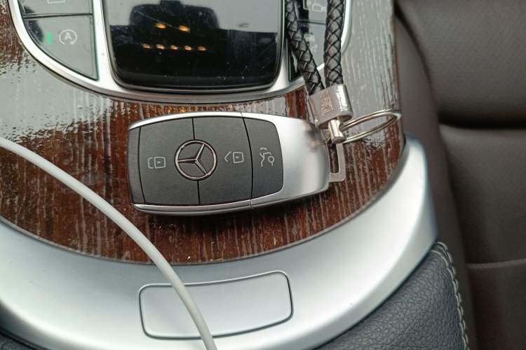 Used Mercedes-Benz GLC 2020 Facelift GLC 300 L 4MATIC Dynamic Edition