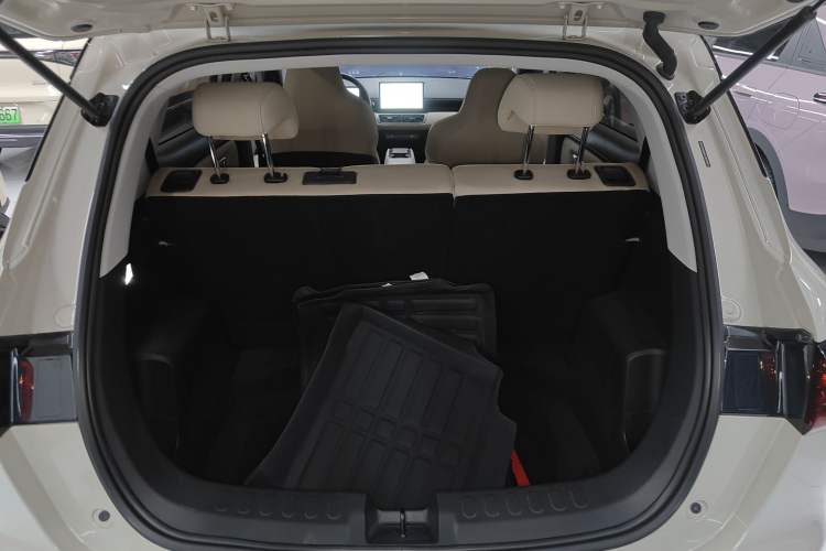 Used Wuling Bingo PLUS 2024 401 km Range 5-Seater Version
