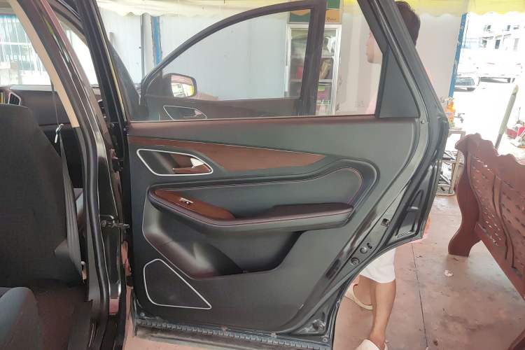 Used Baojun 560 2016 1.5T Manual Comfort Edition
