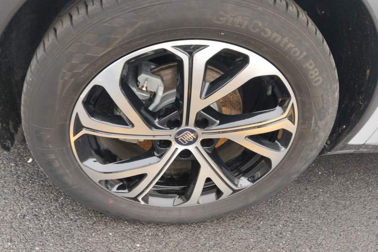 Used BYD Tang New Energy 2025 Intelligent Driving Version DM-i 115KM Flagship Edition Left Front Wheel Hub