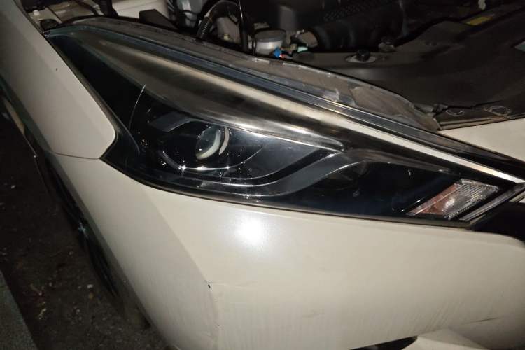 Used Nissan Lannia 2021 1.6L CVT Cool Edition Right Front Headlight