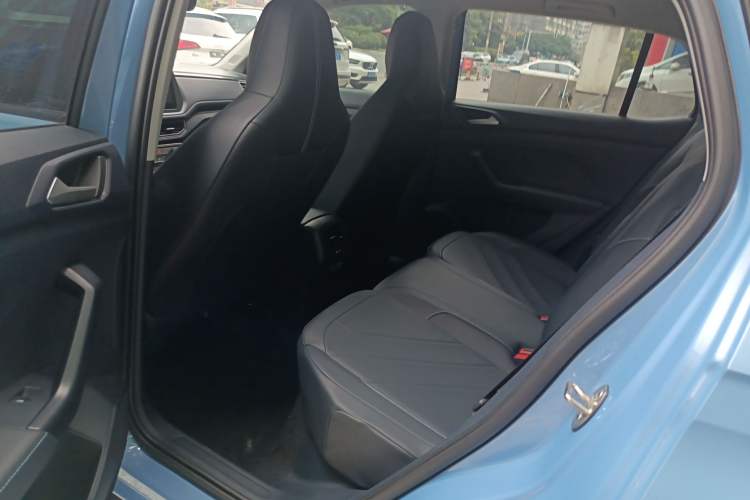 Used Volkswagen Tharu 2025 NewRui 300TSI Prestige Edition