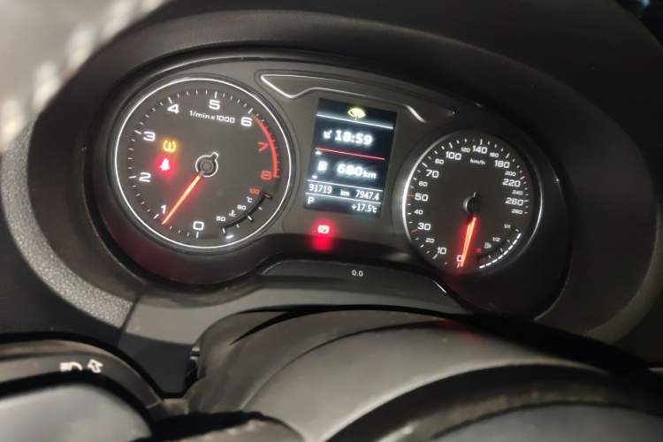 Used Audi A3 2015 Limousine 40 TFSI Automatic Comfort Model