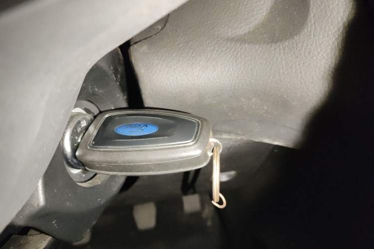 Used Ford Focus 2012 Sedan 1.6L Manual Fashion Edition
