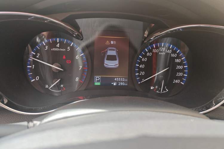 Used Venucia D60 2018 1.6L CVT Smart Connect Elite Edition Odometer Close Up