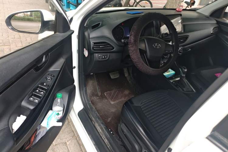 Used Hyundai Celesta 2020 1.6L Automatic GL Enjoyable Edition