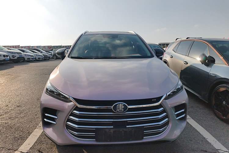Used BYD Tang New Energy 2018 DM 2.0T All-Wheel Drive Smart Connectivity Luxury Model 7 Seats China V Emission Standard