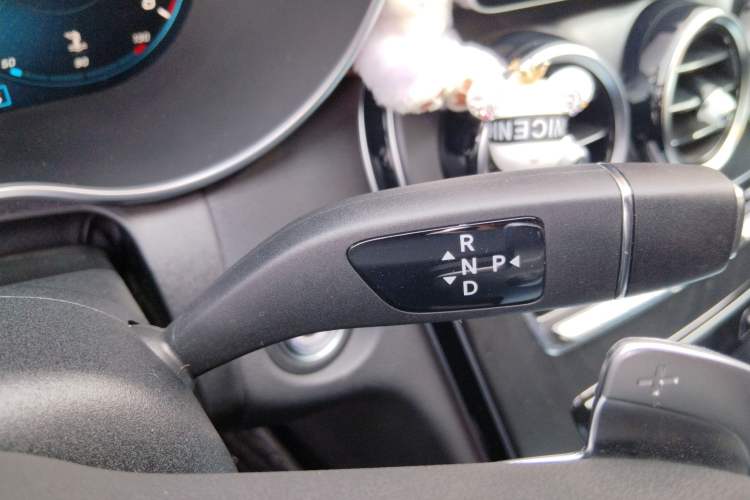 Used Mercedes-Benz C-Class 2021 C 200 L Fashion Edition Sport Version Gear Lever