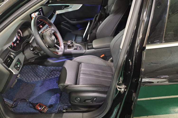 Used Audi A4L 2020 40 TFSI quattro Luxury Dynamic Model