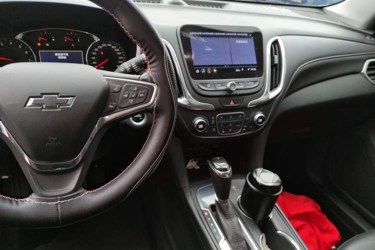 Used Chevrolet Equinox 2019 535T Automatic YuJie Edition China VI
