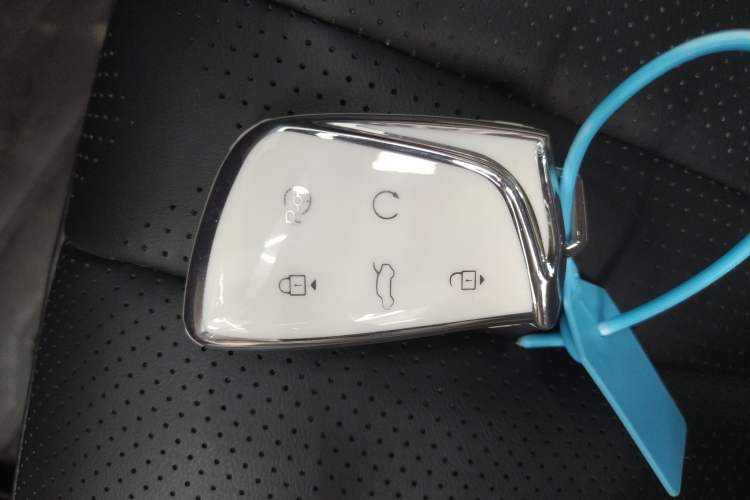 Used Dongfeng Aeolus Mage 2023 1.5T Prestige Edition Vehicle Key