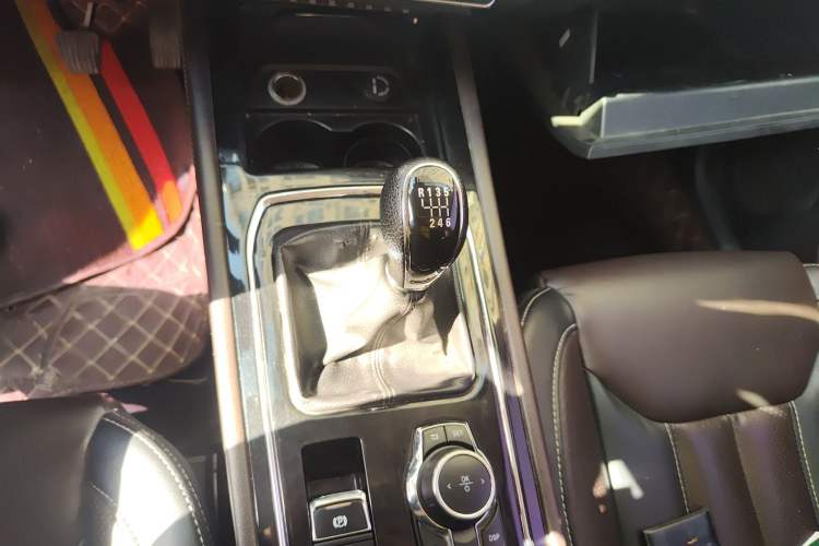 Used Dongfeng Fengon 580 2018 1.5T Manual ZhiShang Model