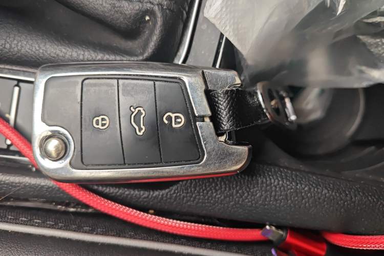 Used Volkswagen Sagitar 2023 280TSI DSG Excellence Plus Edition Vehicle Key