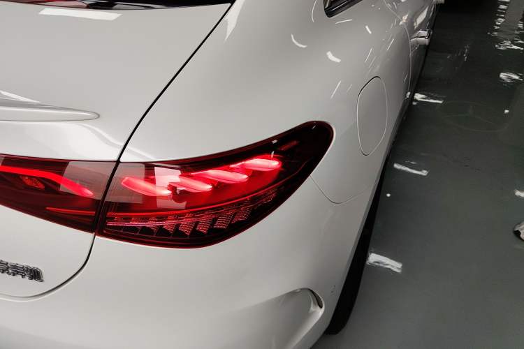 Used Mercedes-Benz EQE 2022 350 Pioneer Edition Right Rear Taillight