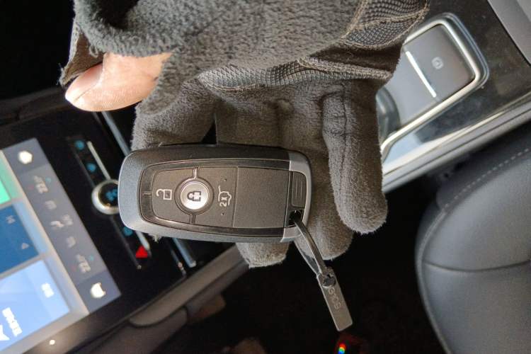 Used Ford Edge 2020 EcoBoost 245 Two-Wheel-Drive Platinum Edition 5 Seats